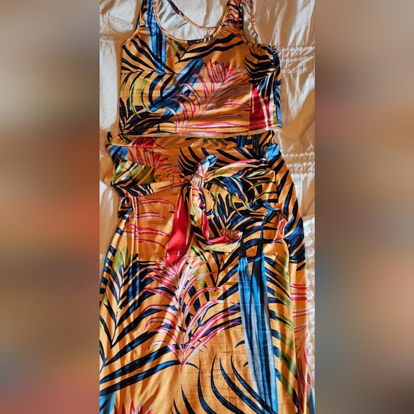 Tropical Print 2 Piece Maxi Skirt And Top Xl - Picture 2 of 3
